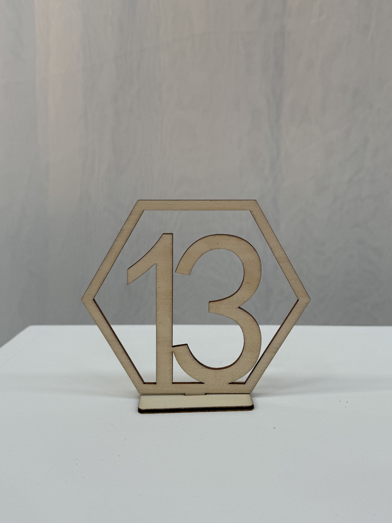 Numéros de tables en bois