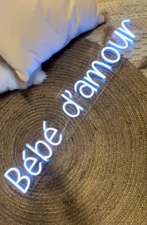 NÉON BÉBÉ D'AMOUR