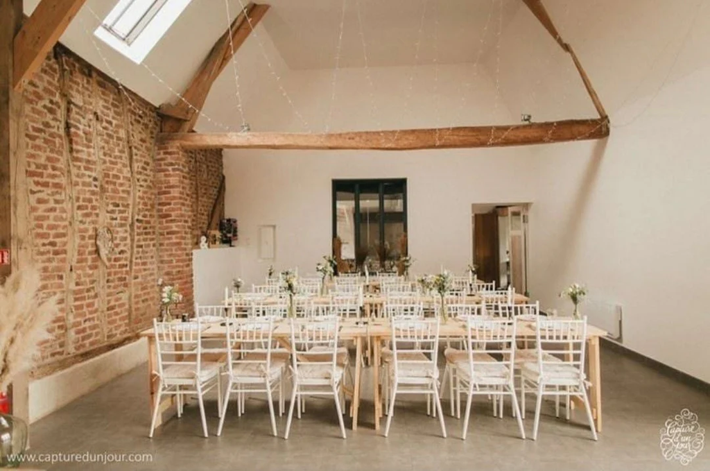 CHAISE TYPE NAPOLÉON MÉTALLIQUE BLANCHE