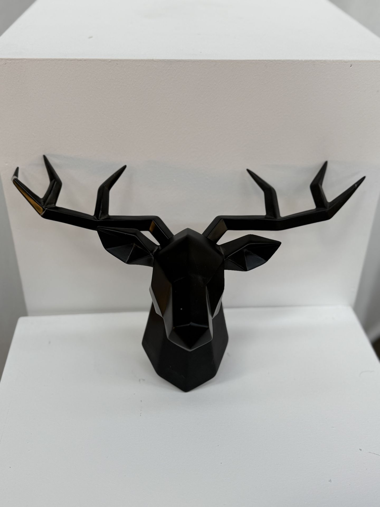 Tête de cerf noir