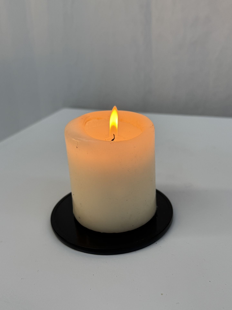 Support noir pour bougie