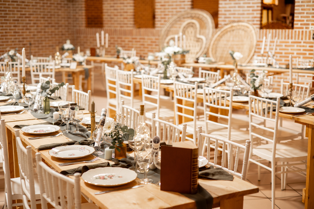 Table bois pliante petit modèle